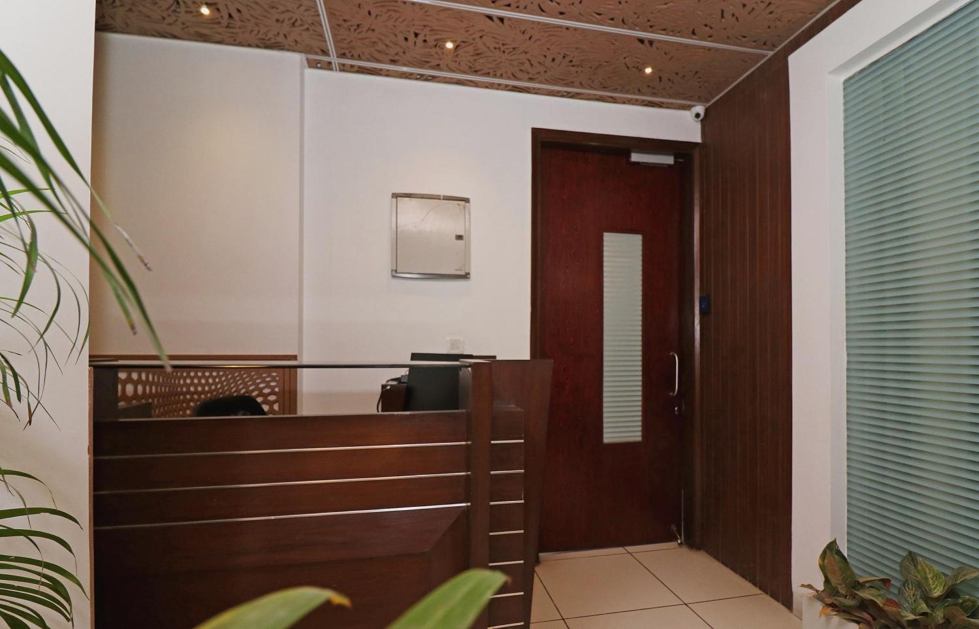 Wonderland Inn Near Aravali Biodiversity Park Гургаон Екстериор снимка